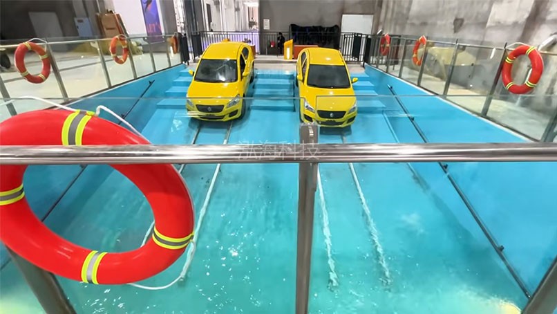 车辆落水自救逃生体验实景模拟